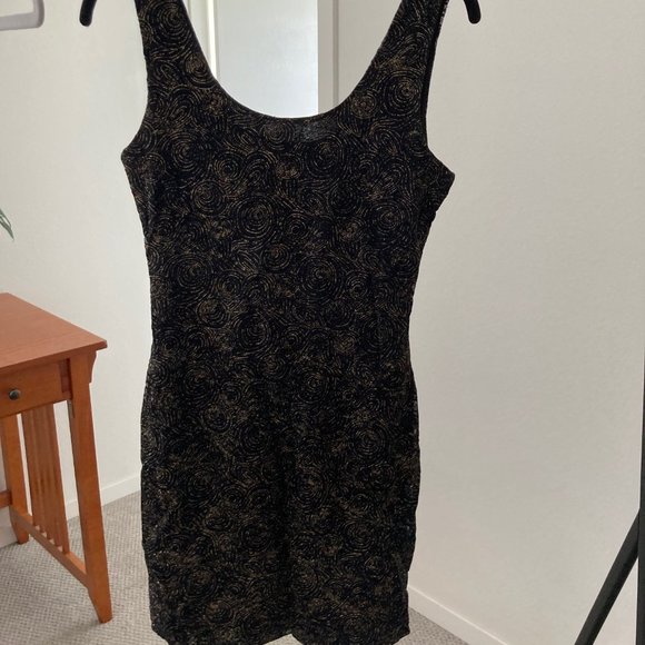 Soprano Sparkly Body Con Dress - Picture 2 of 5